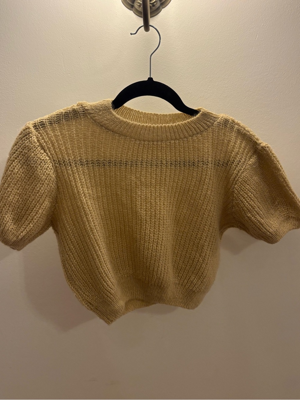 Short Knit Puff-Sleeve Sweater Top - Camel